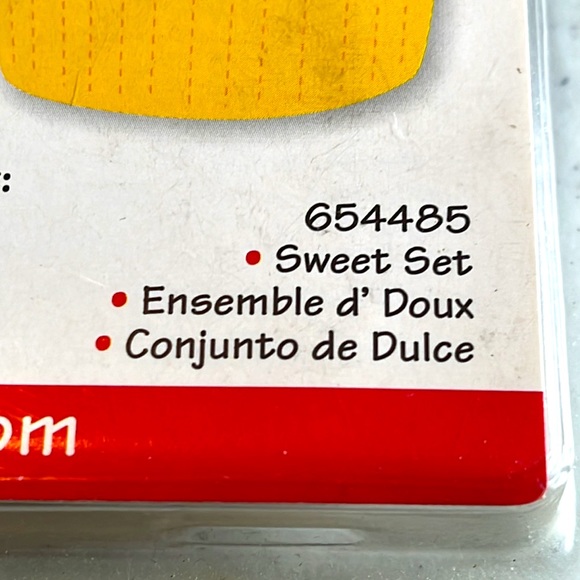 Sizzix Sizzlits 4 Dies 654485 Sweet Set - Picture 5 of 5